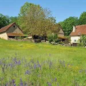 Hébergement de vacances De Combarel, Corn